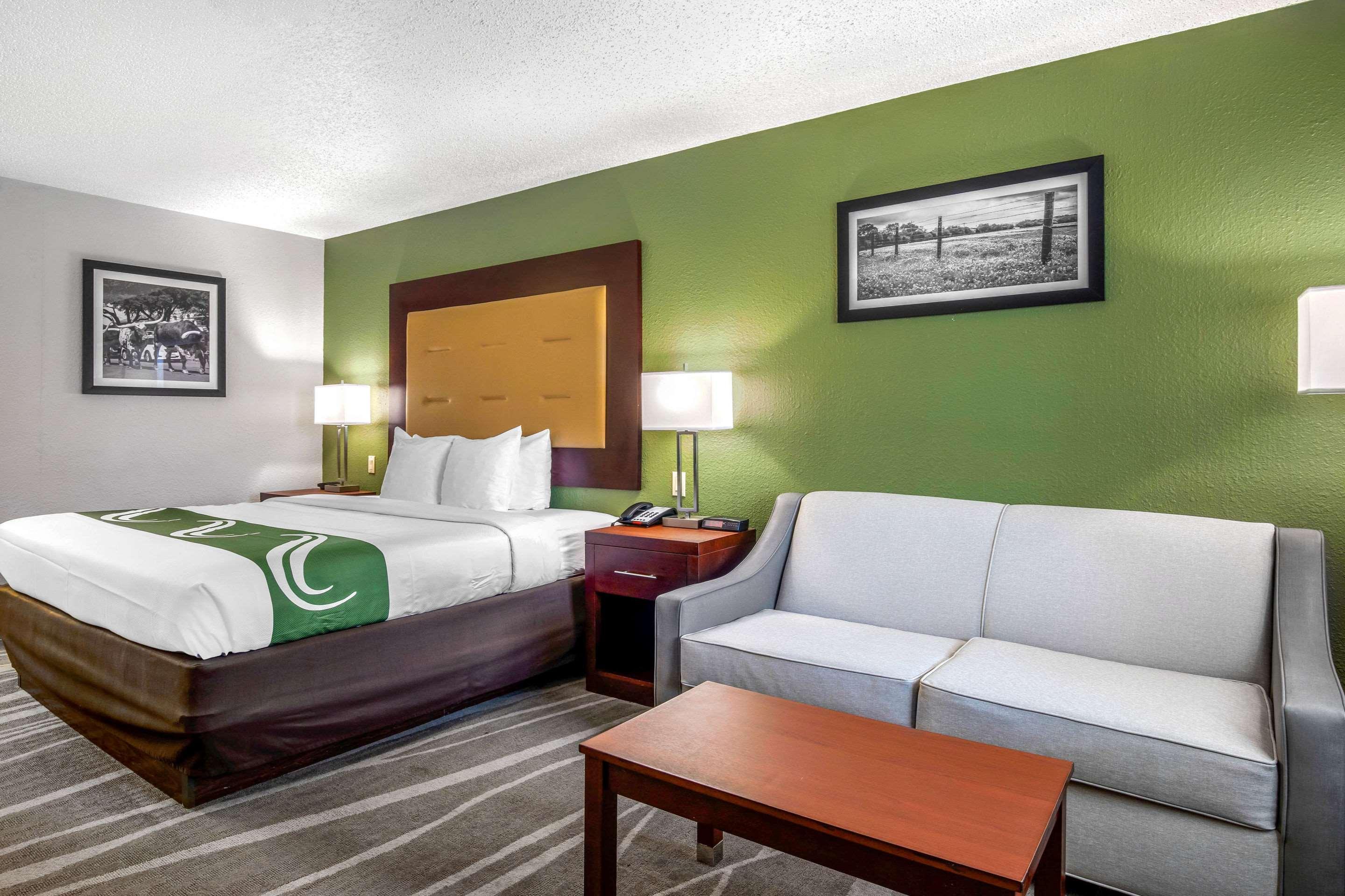 Quality Inn & Suites Weatherford Extérieur photo