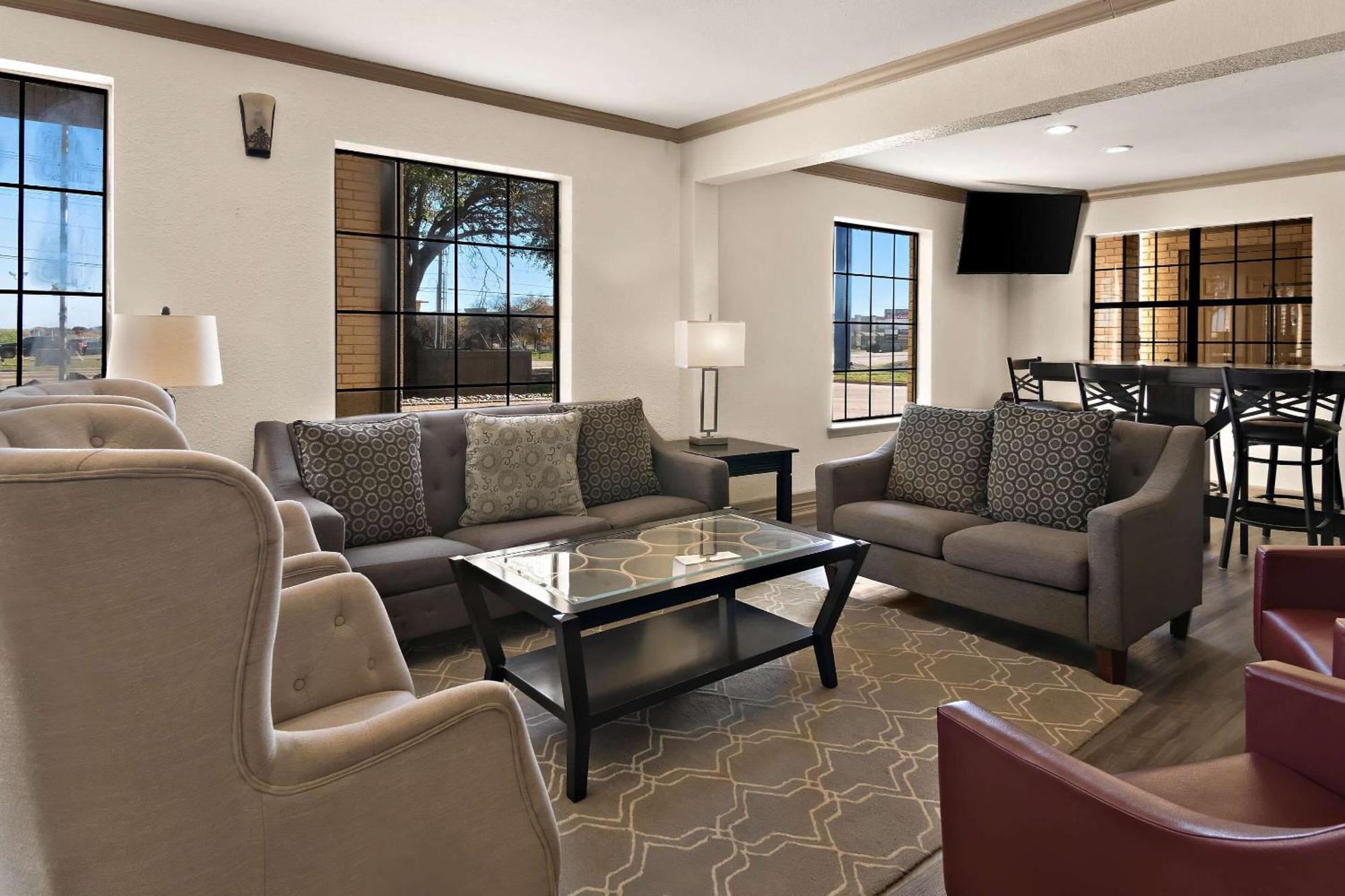 Quality Inn & Suites Weatherford Extérieur photo