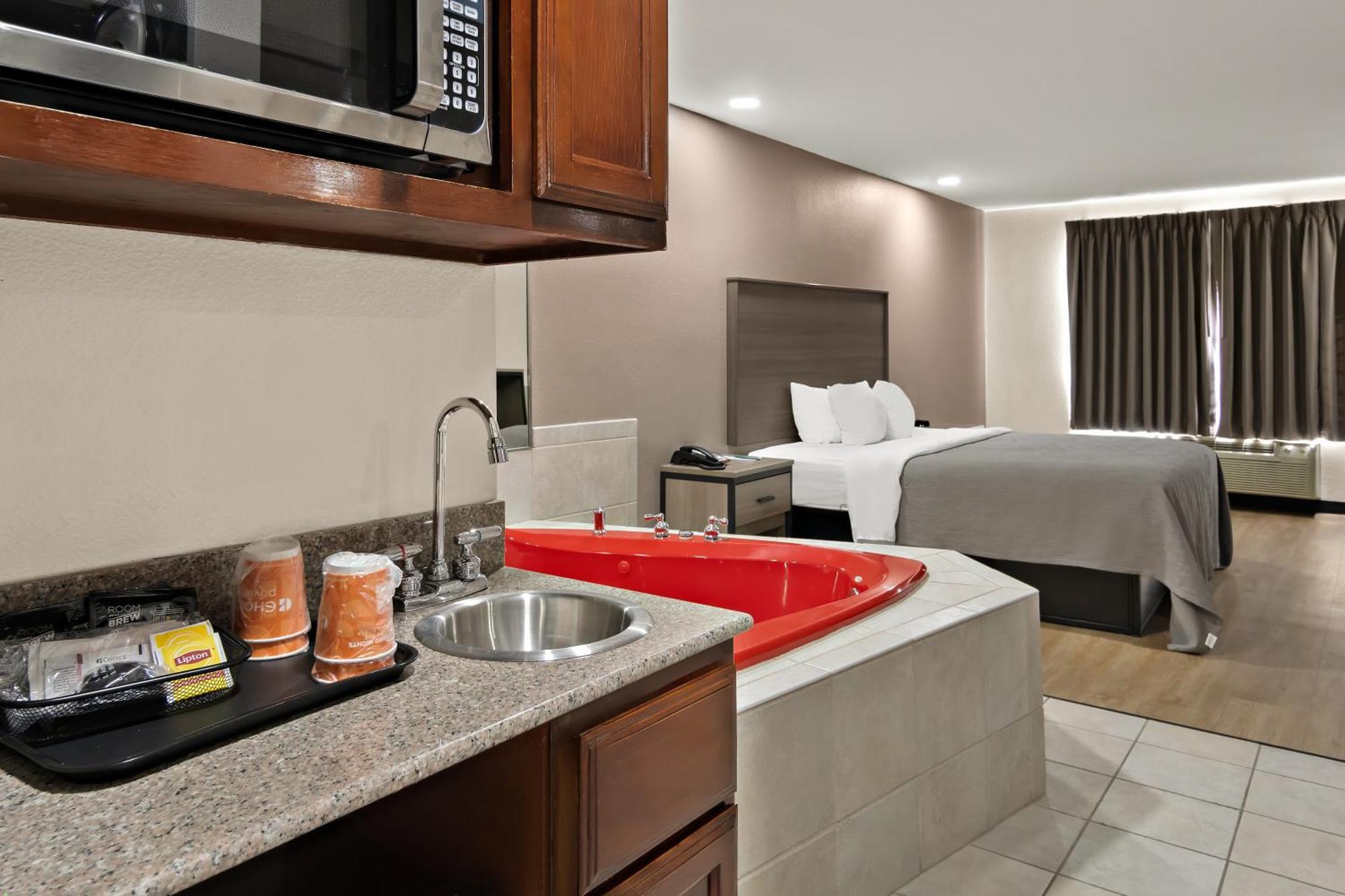 Quality Inn & Suites Weatherford Extérieur photo
